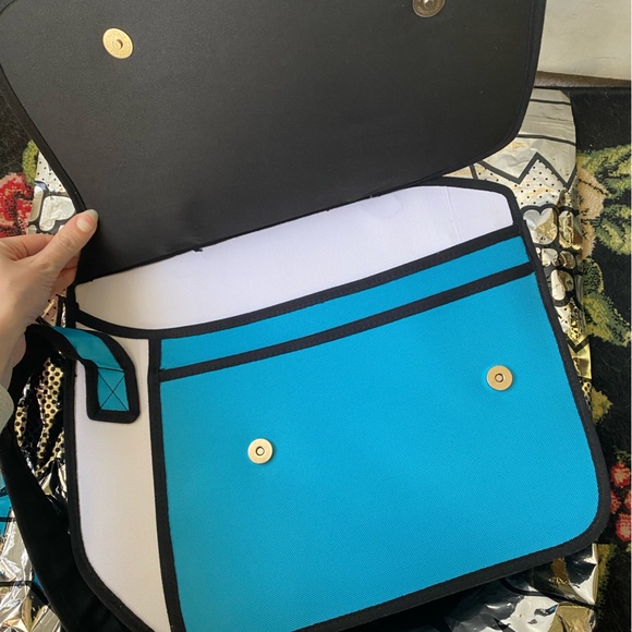 Jump From Paper Messenger Bag - Picture 5 of 8